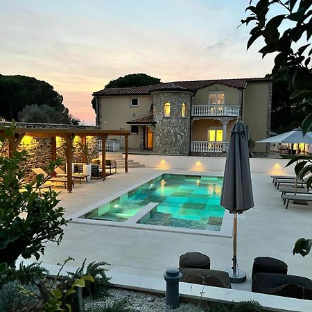 Olivea Luxury Suites Fažana Dış mekan fotoğraf
