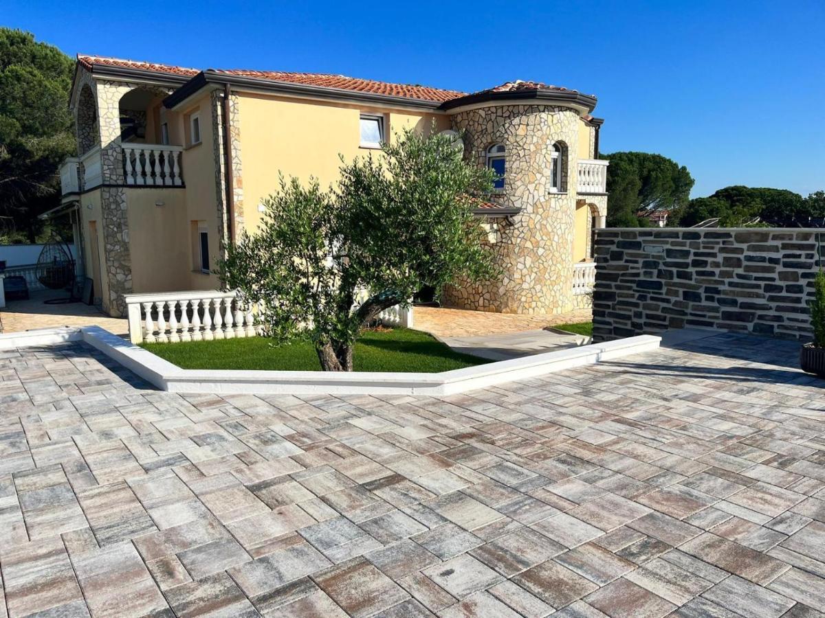 Olivea Luxury Suites Fažana Dış mekan fotoğraf